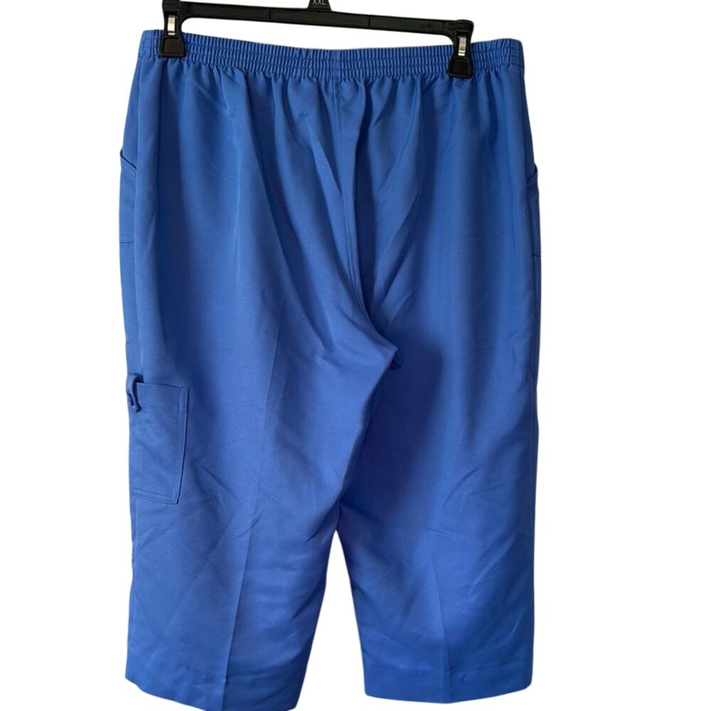Alfred Dunner Blue Capris Women's Size 16P - Picture 2 of 7